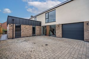 Photo 32- click for photo gallery